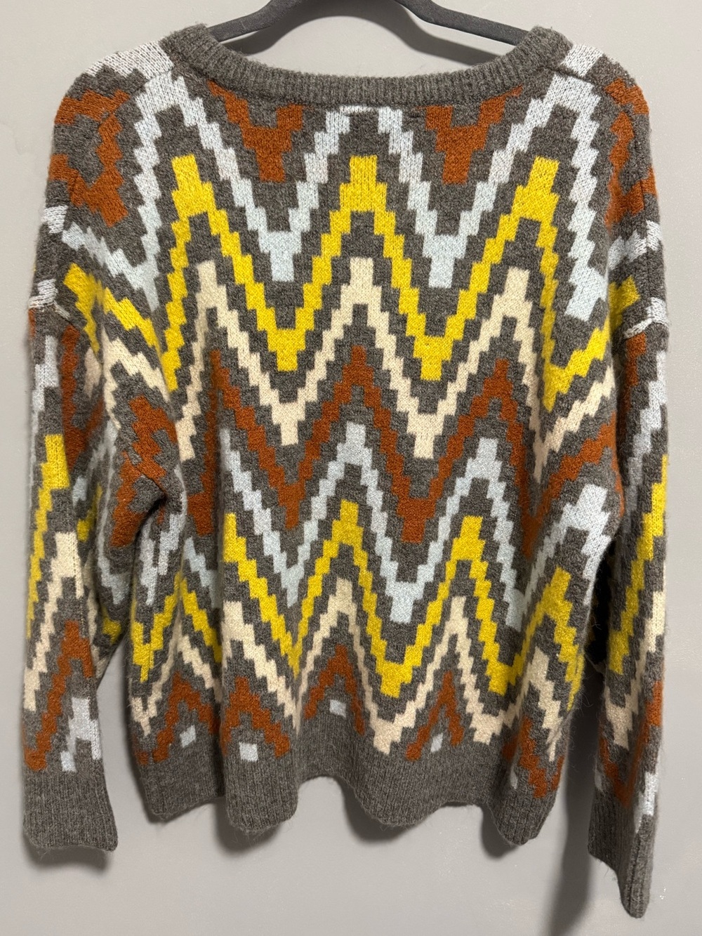 NWT Industry- Chevron Pattern Crewneck Sweater in Gray, Yellow & Rust. Size L